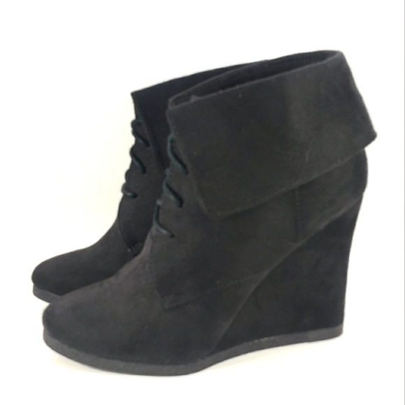 Mossimo Black Faux-suede Lace-Up, Wedge Bootie. Women's Size 8.5 M - Picture 2 of 12